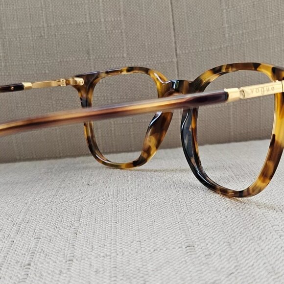 Vogue Eyeglasses/Sunglasses Brown Tortoise VO5431 52[]21 145 Unisex Glasses - Picture 6 of 12